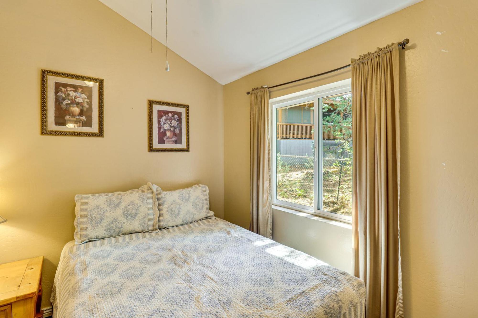 פיינטופ-לייקסייד Cozy Lakeside Escape With Deck 4 Mi To Rainbow Lake מראה חיצוני תמונה
