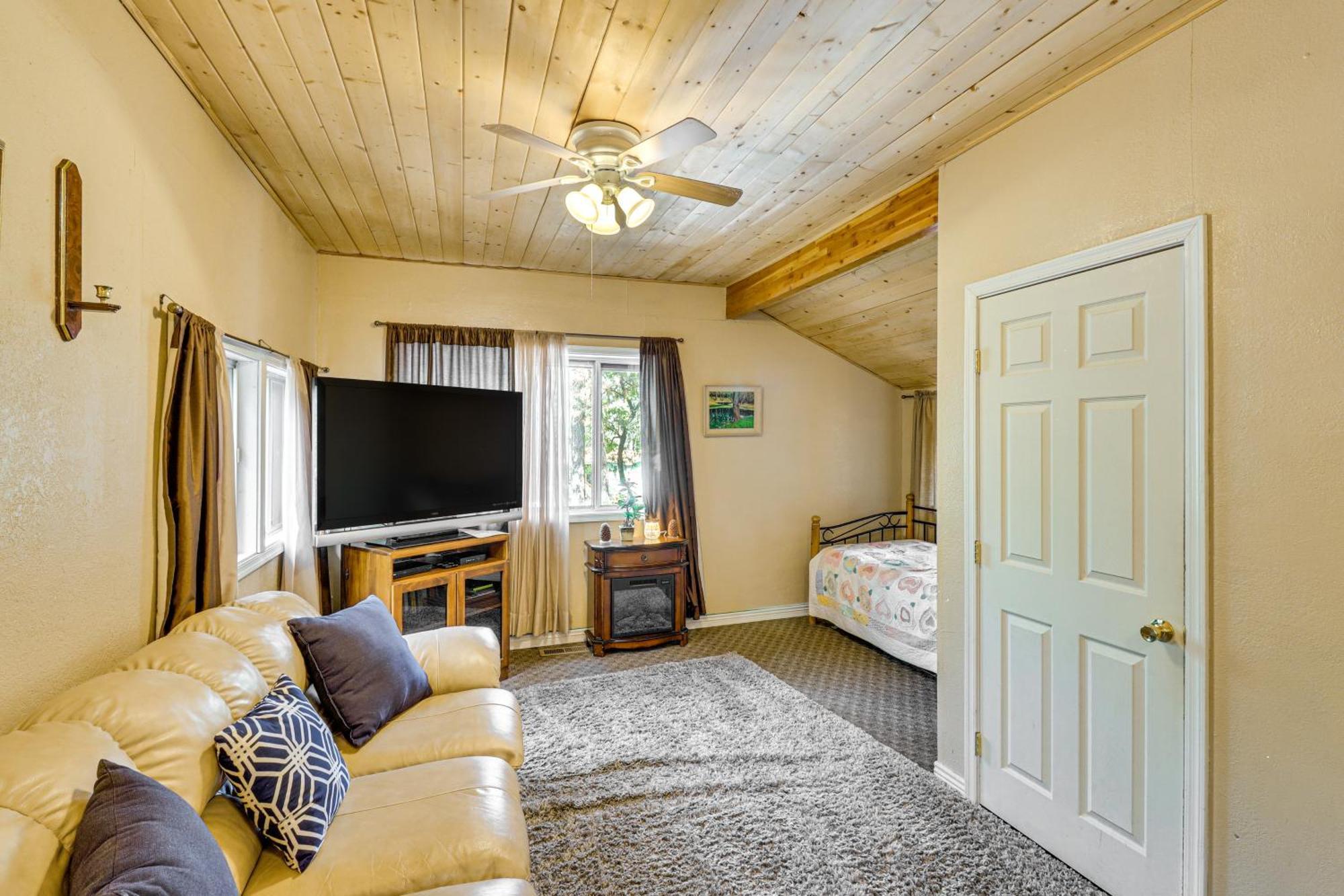 פיינטופ-לייקסייד Cozy Lakeside Escape With Deck 4 Mi To Rainbow Lake מראה חיצוני תמונה